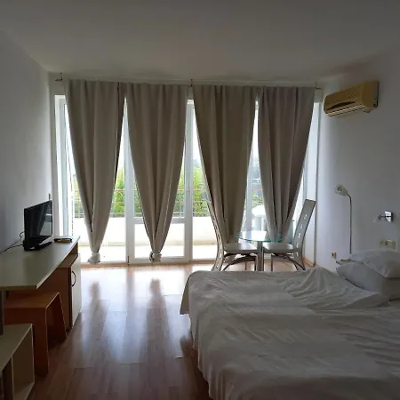 Ξενοδοχείο Romance Kiten (Burgas)