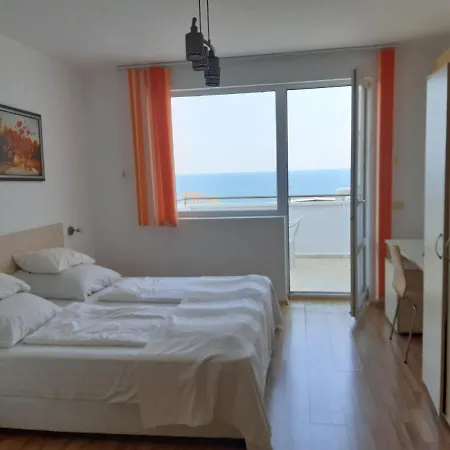 Romance Hotel 3*