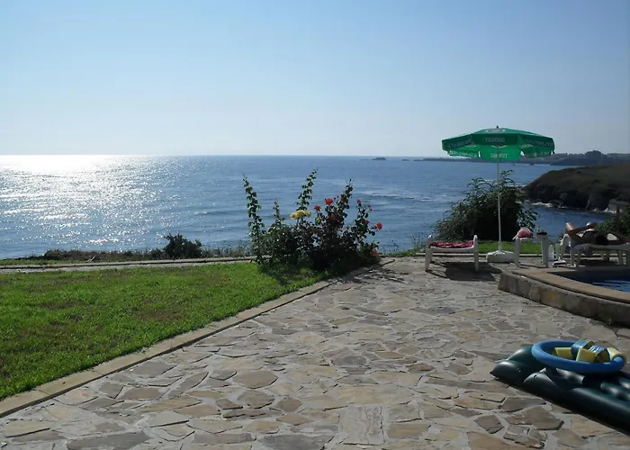 Romance Хотел Китен